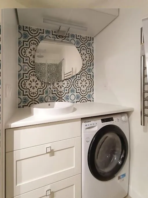 Central And Cosy 1 Bedroom Apartment Paris 0*,